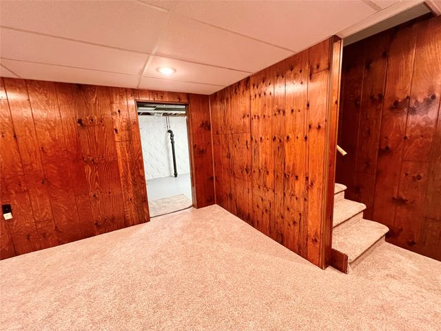 2711 64th Street, Des Moines, IA 50322