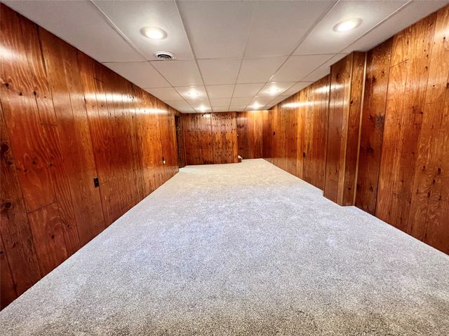 2711 64th Street, Des Moines, IA 50322