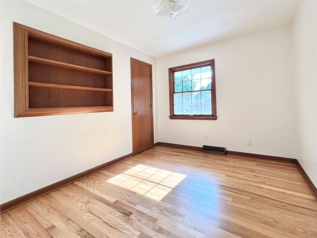 2711 64th Street, Des Moines, IA 50322