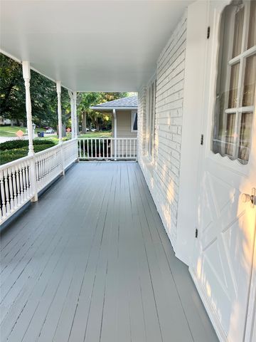 2711 64th Street, Des Moines, IA 50322