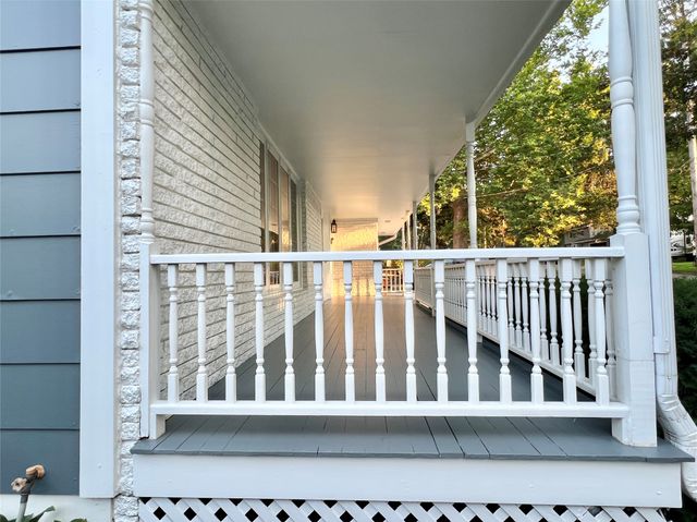 2711 64th Street, Des Moines, IA 50322