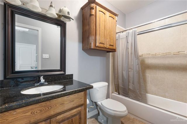 1016 W Dawes Avenue, Alton, TX 78573