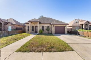 1016 W Dawes Avenue, Alton, TX 78573