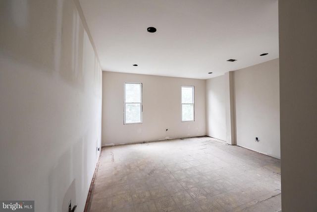 5212 RACE ST, Philadelphia, PA 19139