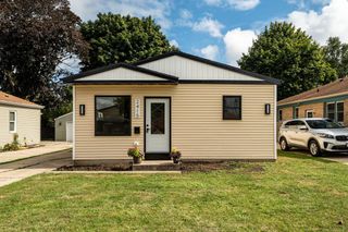 2415 Monroe AVENUE, Racine, WI 53405