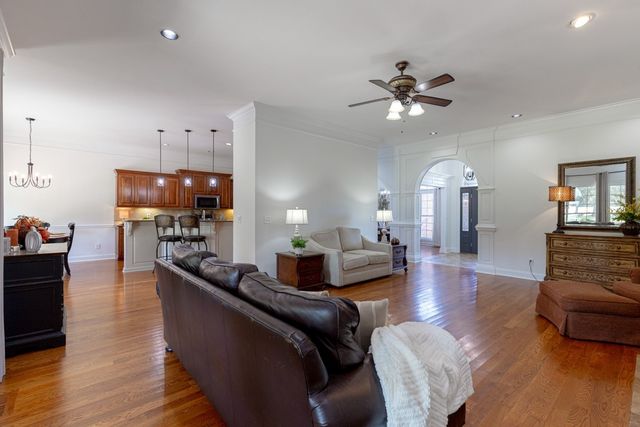 2575 North Rd, Murfreesboro, TN 37128