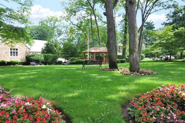 920 Pelhamdale Avenue A2H, Pelham, NY 10803