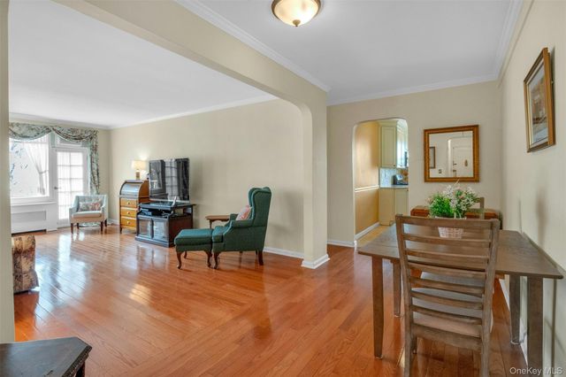 920 Pelhamdale Avenue A2H, Pelham, NY 10803