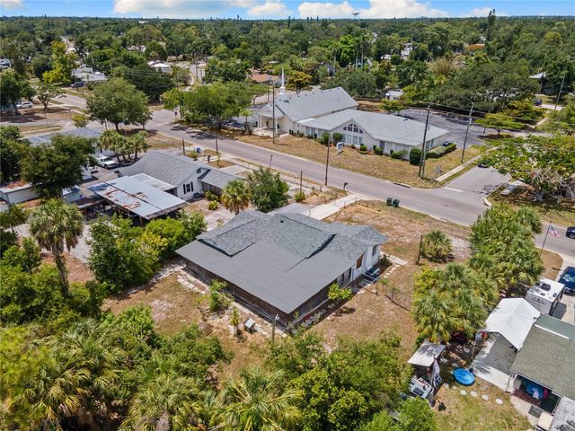 2025 17TH AVENUE W, Bradenton, FL 34205