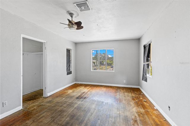 2025 17TH AVENUE W, Bradenton, FL 34205