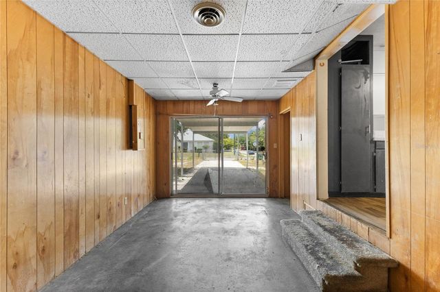 2025 17TH AVENUE W, Bradenton, FL 34205