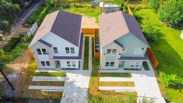 164 Wallace Street, Houston, TX 77022