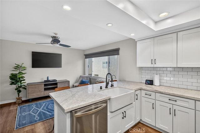 1409 Goodman Ave, Redondo Beach, CA 90278