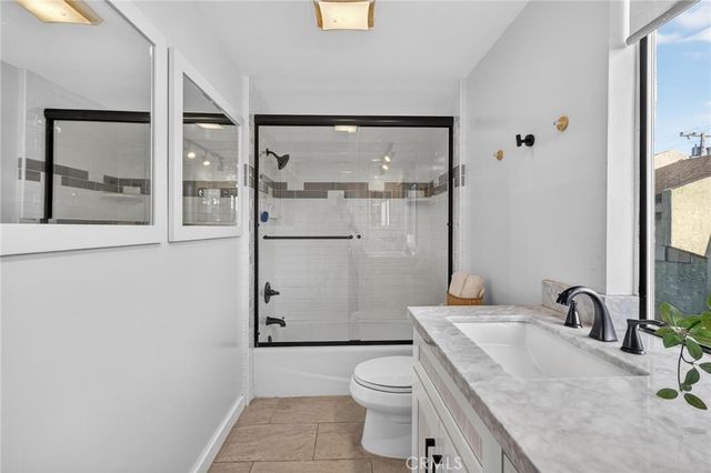 1409 Goodman Ave, Redondo Beach, CA 90278