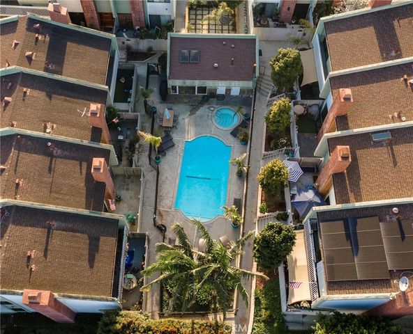 1409 Goodman Ave, Redondo Beach, CA 90278