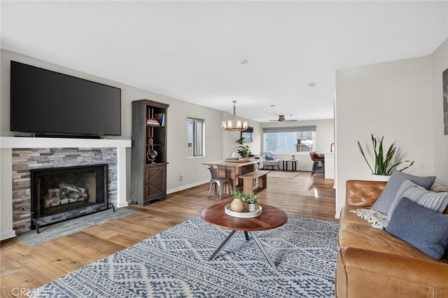 1409 Goodman Ave, Redondo Beach, CA 90278