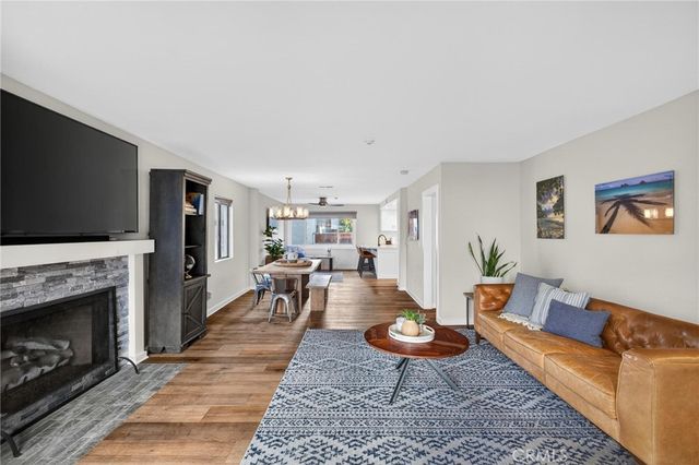 1409 Goodman Ave, Redondo Beach, CA 90278