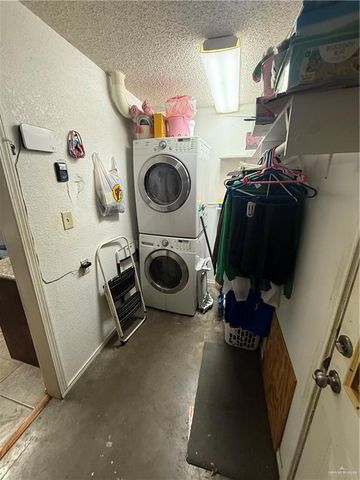 1933 Mynah Avenue, Mcallen, TX 78504