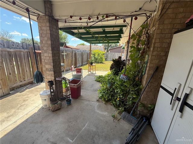 1933 Mynah Avenue, Mcallen, TX 78504