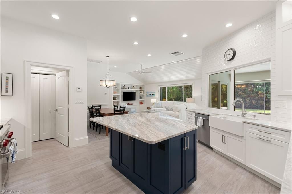 571 Neapolitan LN, NAPLES, FL 34103 — photo 4