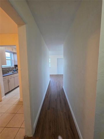 4310 E 9th Ln, Hialeah, FL 33013