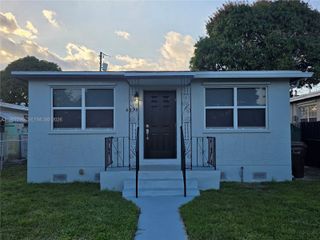 4310 E 9th Ln, Hialeah, FL 33013