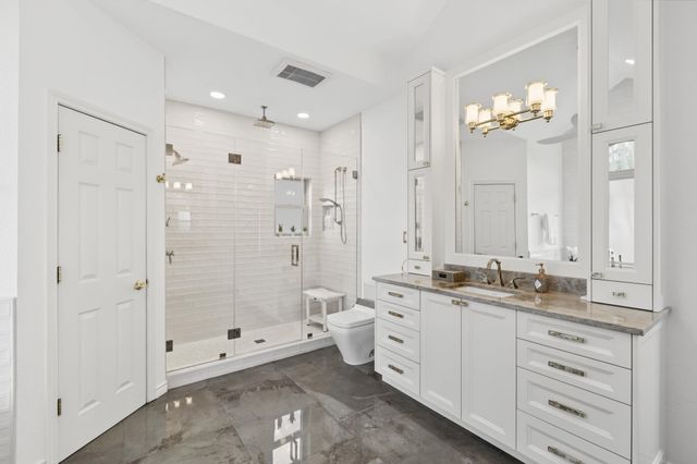 607 Bending Oak DR, Dripping Springs, TX 78620