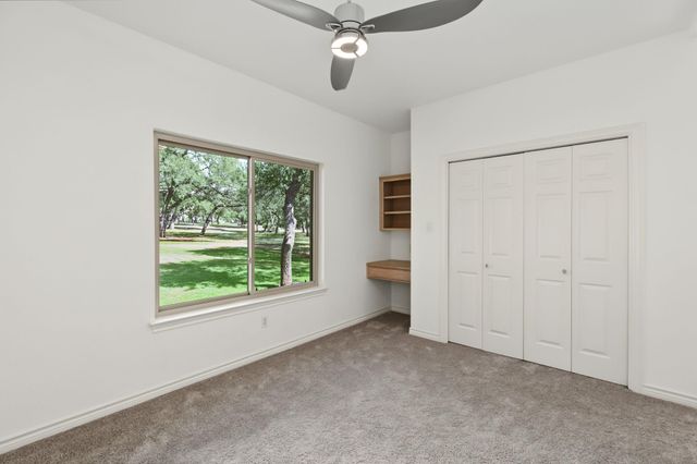 607 Bending Oak DR, Dripping Springs, TX 78620