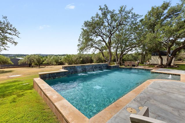 607 Bending Oak DR, Dripping Springs, TX 78620