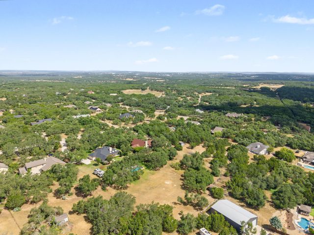 607 Bending Oak DR, Dripping Springs, TX 78620
