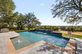 607 Bending Oak DR, Dripping Springs, TX 78620