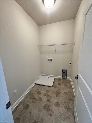 265 McCormick DR, Suffolk, VA 23434