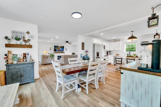 182 Sheldon Rd, Fitchburg, MA 01420