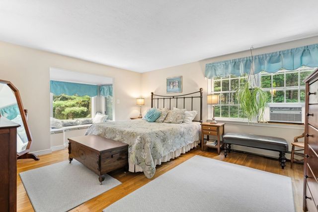 28 Lady Slipper Cir, Pembroke, MA 02359