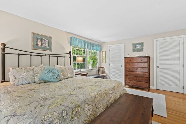 28 Lady Slipper Cir, Pembroke, MA 02359