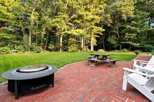 28 Lady Slipper Cir, Pembroke, MA 02359
