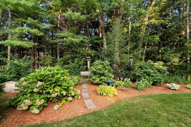 28 Lady Slipper Cir, Pembroke, MA 02359