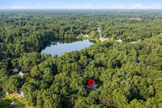 28 Lady Slipper Cir, Pembroke, MA 02359