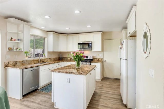 43359 Via Sabino, Temecula, CA 92592