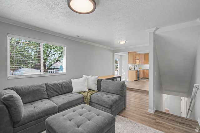 3087 N 2250 E, Layton, UT 84040