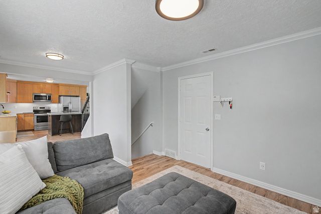 3087 N 2250 E, Layton, UT 84040