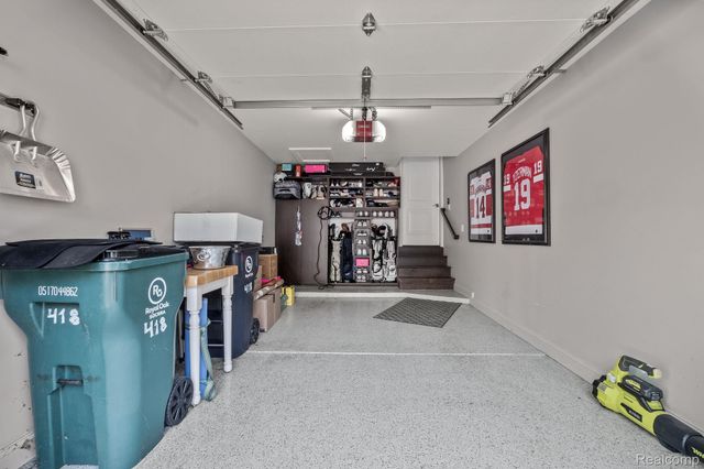 418 E 5th Street 2, Royal Oak, MI 48067