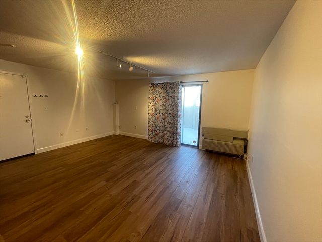 29 Village Rock Lane 1, Natick, MA 01760