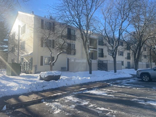 29 Village Rock Lane 1, Natick, MA 01760