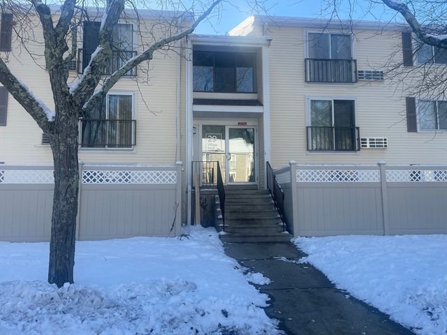 29 Village Rock Lane 1, Natick, MA 01760