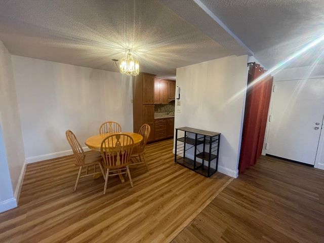 29 Village Rock Lane 1, Natick, MA 01760