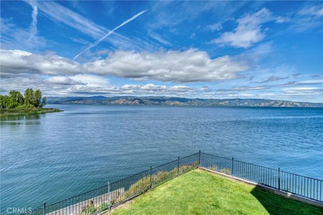 10 Royale 23, Lakeport, CA 95453