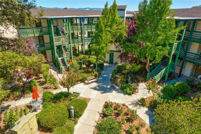 10 Royale 23, Lakeport, CA 95453