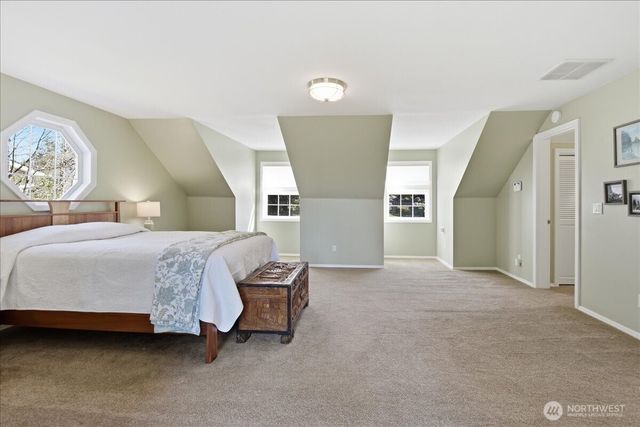 17035 136th Place SE, Renton, WA 98058