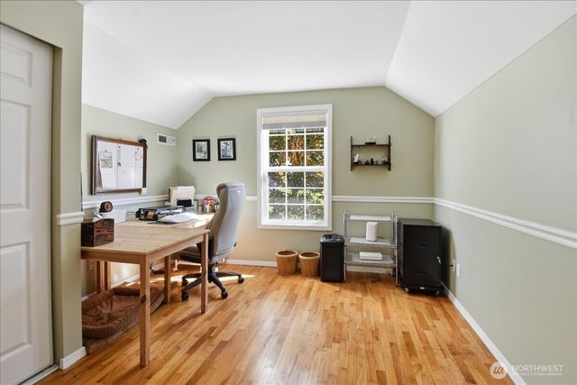 17035 136th Place SE, Renton, WA 98058